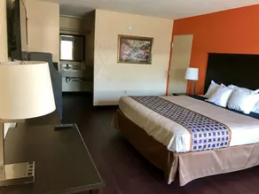 American Inn Anniston - Image 4