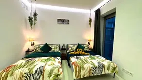 African Paradise with Jacuzzi & Sauna - Image 3