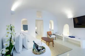 Aristos Life Luxury Cave Villas - Image 4