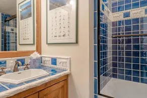 Greyhawk in Warm Springs by Alpine Lodging - Image 3