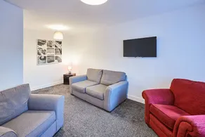 Host & Stay - House 4 - Image 4