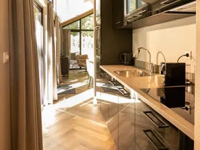Luxury Lodge With Private Swimming Pool - Image 3