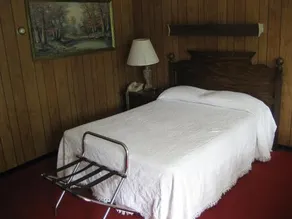 Fountain View Motel - Image 4