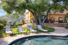 Keys Creek by Avantstay Sleeps 42 Luxury Estate - Image 2