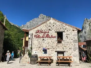 Albergue Villa de Bulnes - Image 4