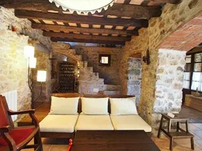 Masia with pool and beautiful views near Girona - Image 3