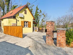 Rustic Holiday Home in Donja Stubica With Terrace - Image 4
