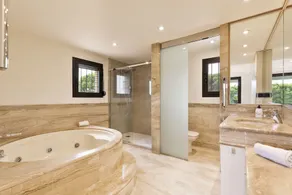 Olala Gava Beach Villa - Image 4