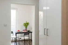 Henry Apartment - Image 5