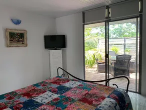 Mahina Apartment Elegantly Tropical - Image 2