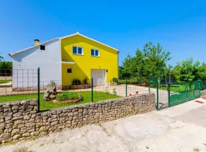 Tranquil Oasis Holiday Home Primorski Dolac With Pool - Image 5