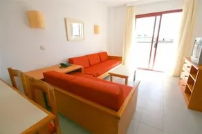 El Lago - Image 3