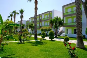 Giakalis Aparthotel - Image 1