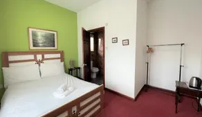 Lyttleton Lodge - Image 2