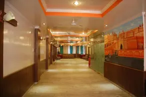 Treebo Trend Ronak Plaza - Image 5