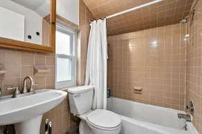 Spacious Home 15min from Downtown Private Garage & Patio - Image 5