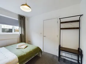 Cosy and Luxurious House for 10 Guests in Darwen - Image 5