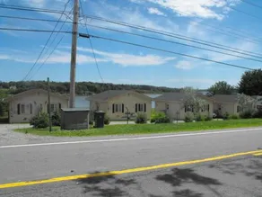 Port Mouton Bay Cottages & Restaurant - Image 4