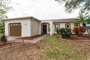 Charming home w private heated pool & hot tub - Image 5