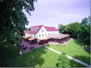 Gutshof Wellenbad Hotel An Der Ruhr - Image 2