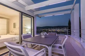 Lalic Gallery Apartments - Image 5