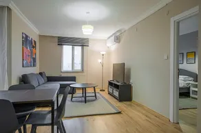 Spacious Central Apartment Crossroads of Transports - Image 5