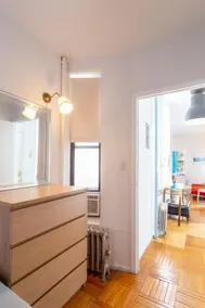 2 Bedroom Apartment Hell's Kitchen - Image 2