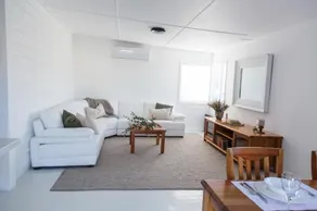 The Rested Guest 3 Bedroom Cottage West Wyalong - Image 2