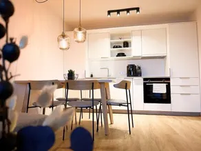 Trauner - Image 3