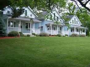 Hookers Resort Cabin Home 2 - Image 2