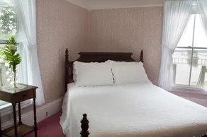 Bayside Inn Bed & Breakfast - Image 5