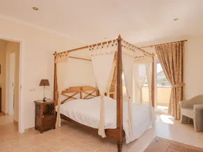 Serene Holiday Home in Callosa d' Ensarria with Private Pool - Image 5