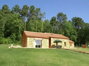 Quaint Holiday Home in Blanquefort-sur-briolance With Pool - Image 5