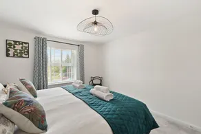 Tropical Inspired 2-Bedroom Flat - Image 5