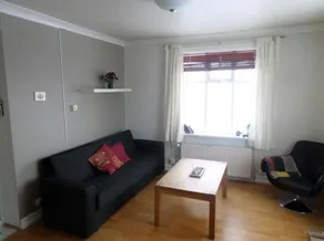 Gista Apartments - Image 4