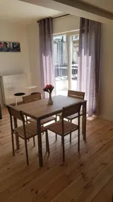Attractive modern apartment - Image 2