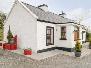 Mc's Cottage - Image 5