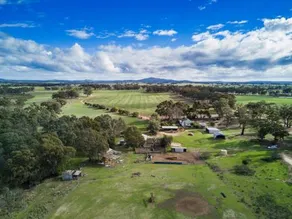 Rostrata Country House - Image 5