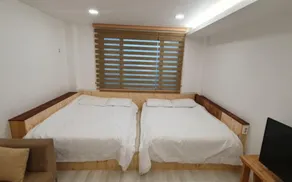 Jeju Rainbow House - Image 5