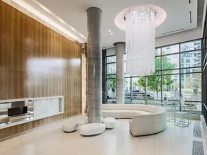 Gorgeous Downtown Oasis with Lake Views & Parking! - Image 2