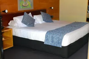 Best Western Pemberton Hotel - Image 2