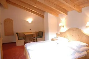 Hotel Falzares - Image 2