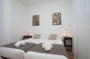 SingularStays Plaza Redonda - Image 5