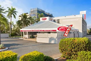 Bridge Motor Inn - Image 4