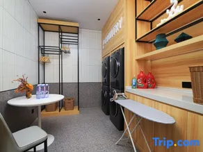 Country Inn & Suites by Radisson Shanghai Meilan Lake Luodian Ancient Town - Image 5
