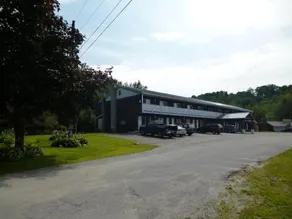 Deer Run Motor Inn - Image 4