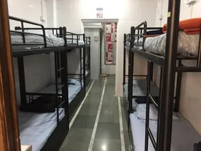 Manhar Guest House Dormitory - Image 4