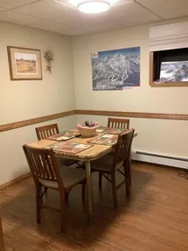 Bear Cub Lodging - Image 2