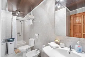Pleasant Holiday Home in Polača with Swimming Pool - Image 3