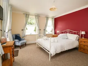 Woodhill - Image 2